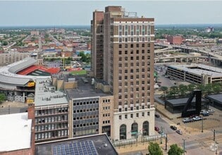 Building Photo - 237 Main St