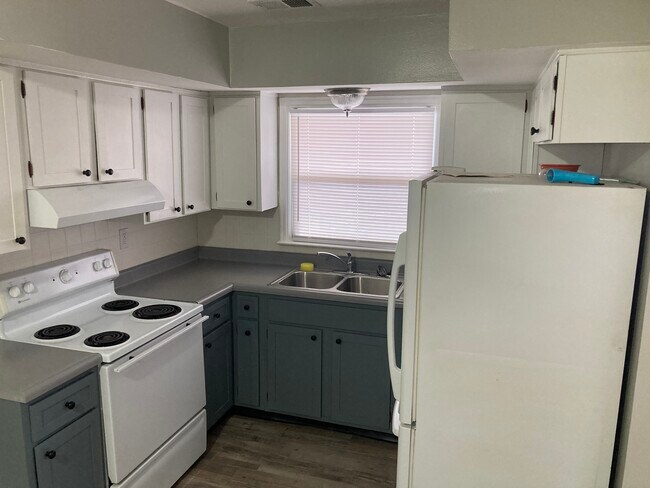 Foto del edificio - 2039 Nashville Ct