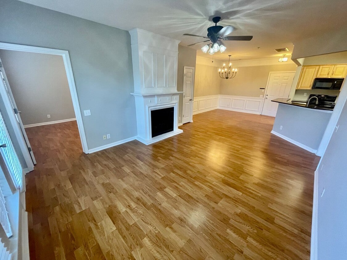 Primary Photo - 2 Bedroom 2 Bath Condo Available Now in Ba...