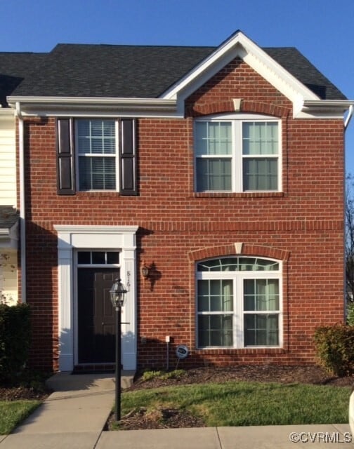 Foto principal - 8161 Creekside Village Dr