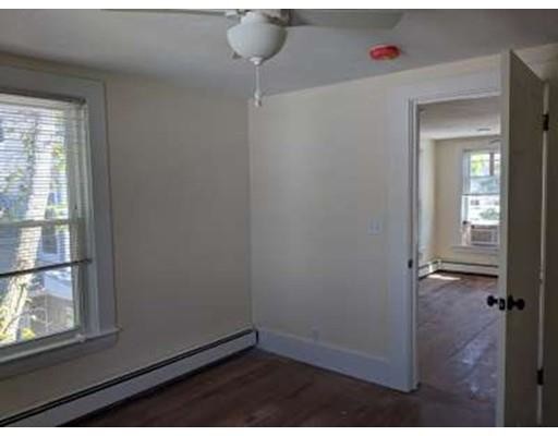 Building Photo - 7 Grove St