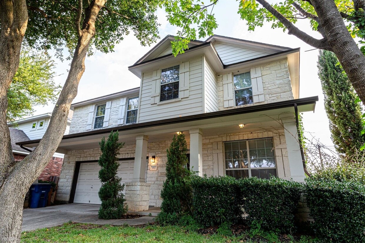 Primary Photo - 3 br, 2 bath House - 1912 Petrified Forest Dr