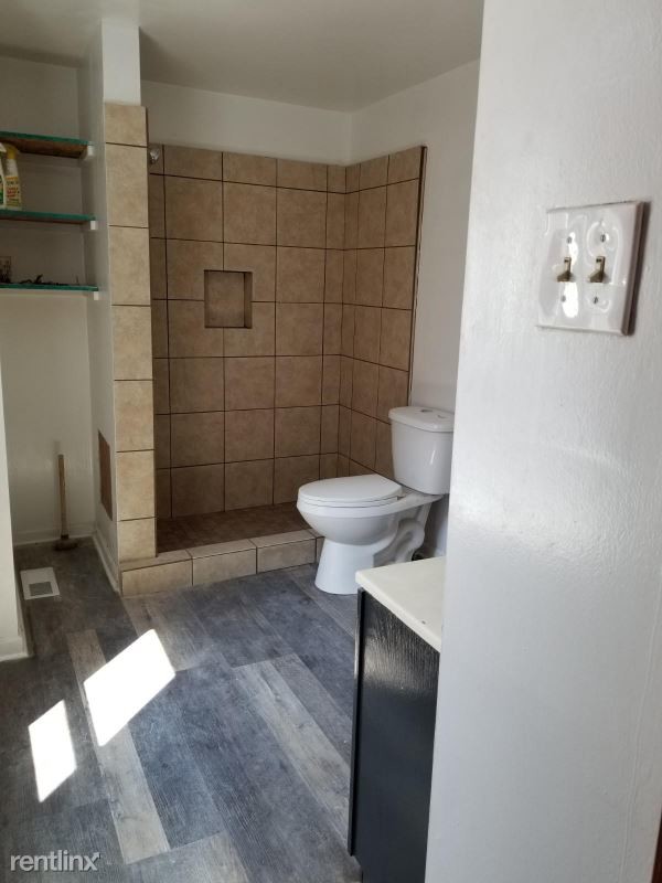 Foto del edificio - 3 br, 1 bath House - 256 S 13th St