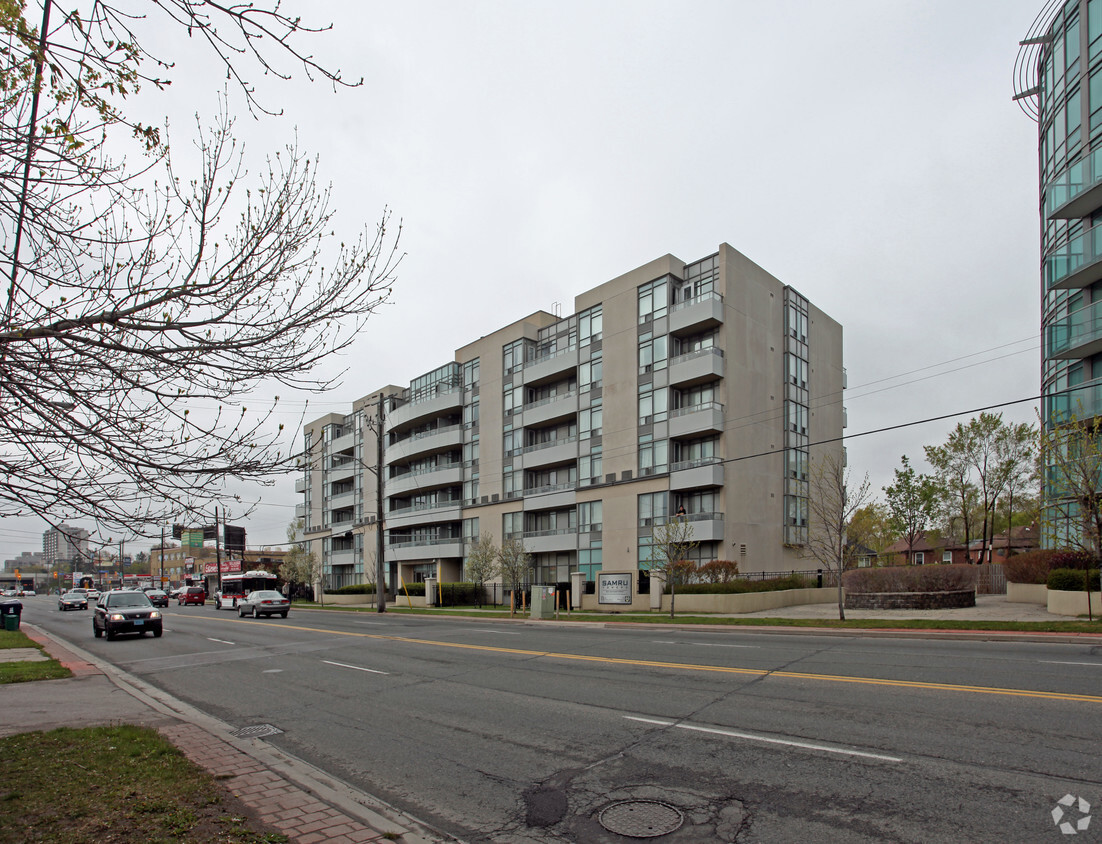 Building Photo - Samru Towers