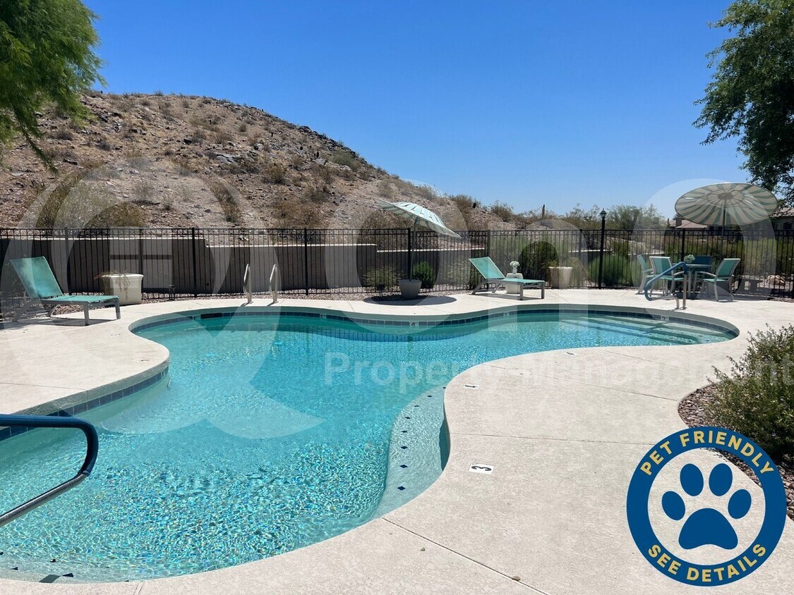 Foto principal - 3236 E Chandler Blvd