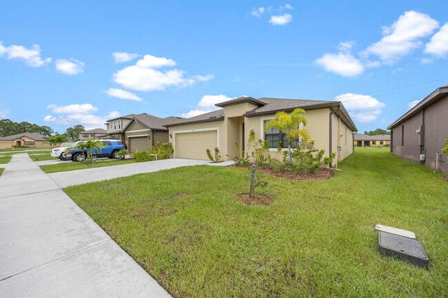 Building Photo - 257 Bubbling Ln