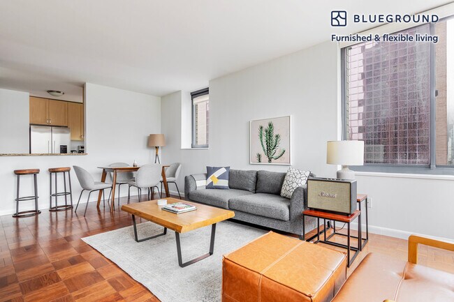 Foto del edificio - 235 W 48th St