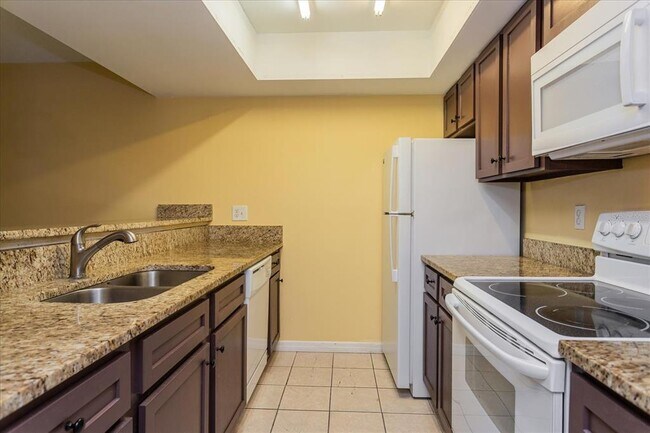 Foto del edificio - 5896 Peregrine Ave