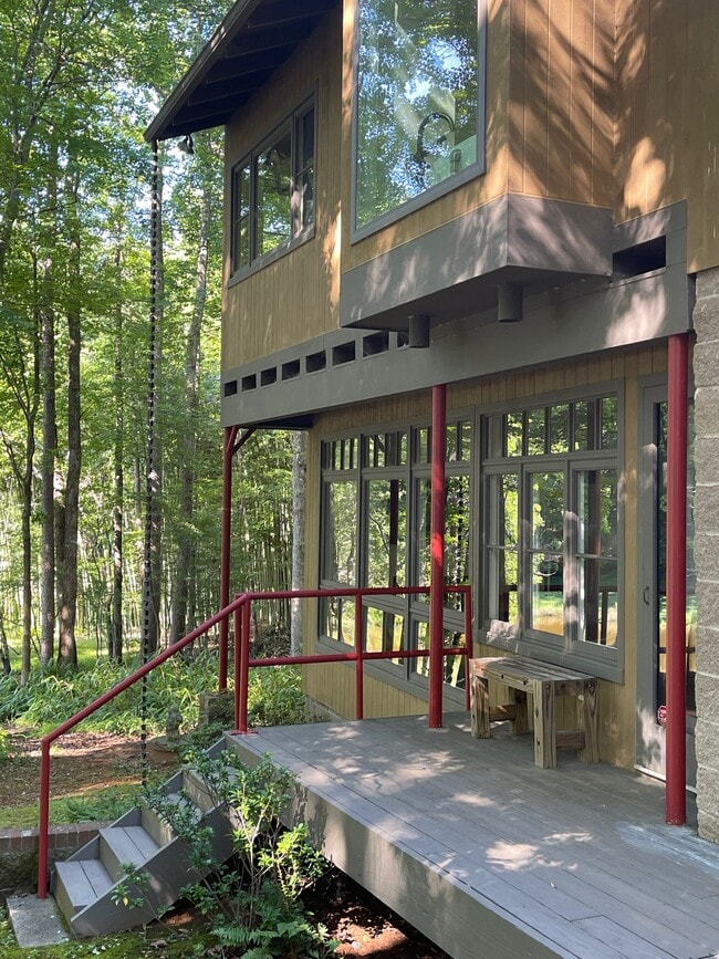 Building Photo - 4416 Arrowhead Trail