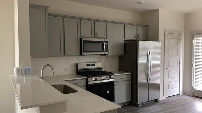 Foto del edificio - 7810 Linda Michelle Ln