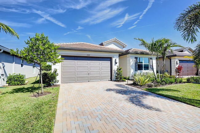 Building Photo - New 2 bedroom, 2 bath with office, The Osprey model in Valencia Grove at Riverland, 55+ Resort St...