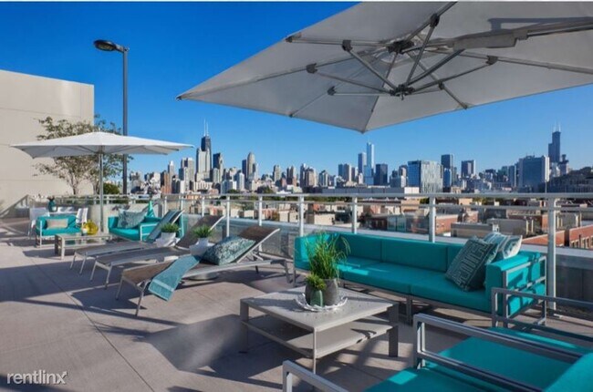 Foto del edificio - 504 N Halsted St