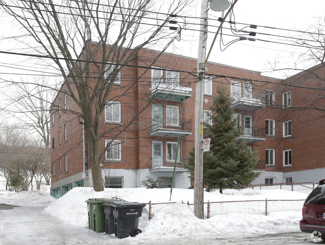 3010 Barclay, Montréal, QC H3S 1J8 Apartments 3010 Barclay Montréal