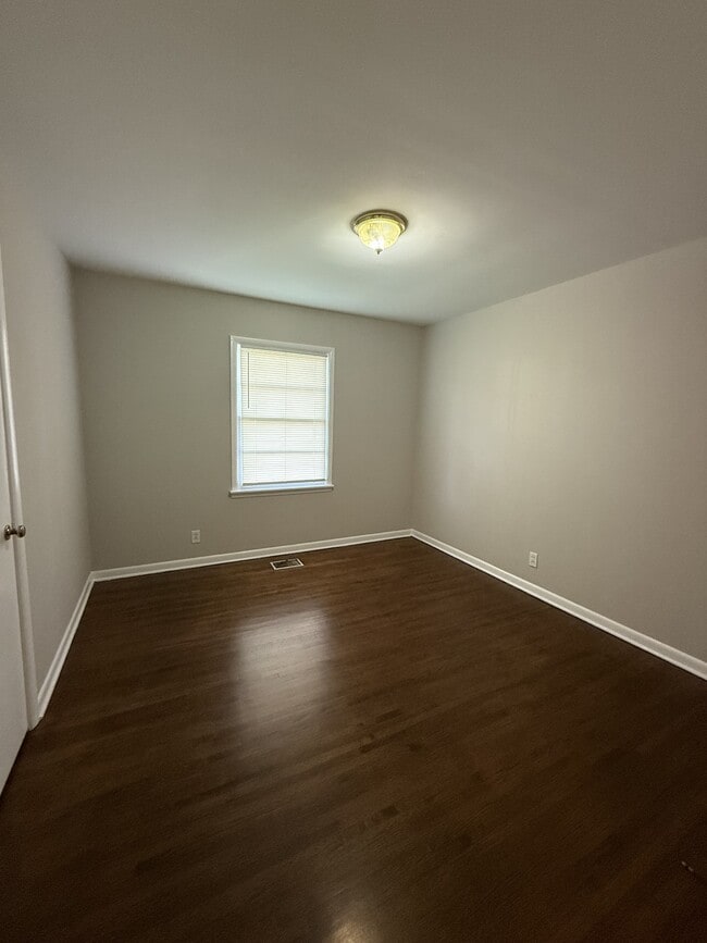 Foto del edificio - 2245 3rd St NE