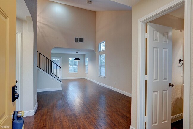 Foto del edificio - 1332 Davis Mountain Loop
