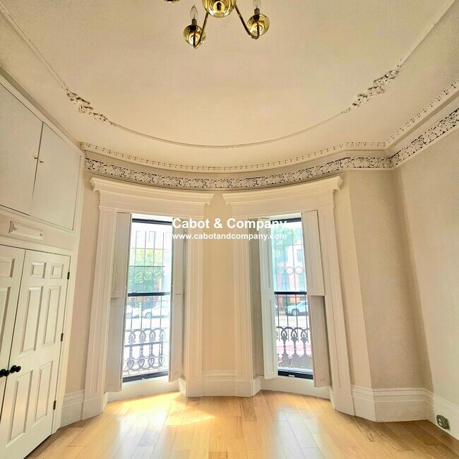 Foto del edificio - 614 Massachusetts Ave