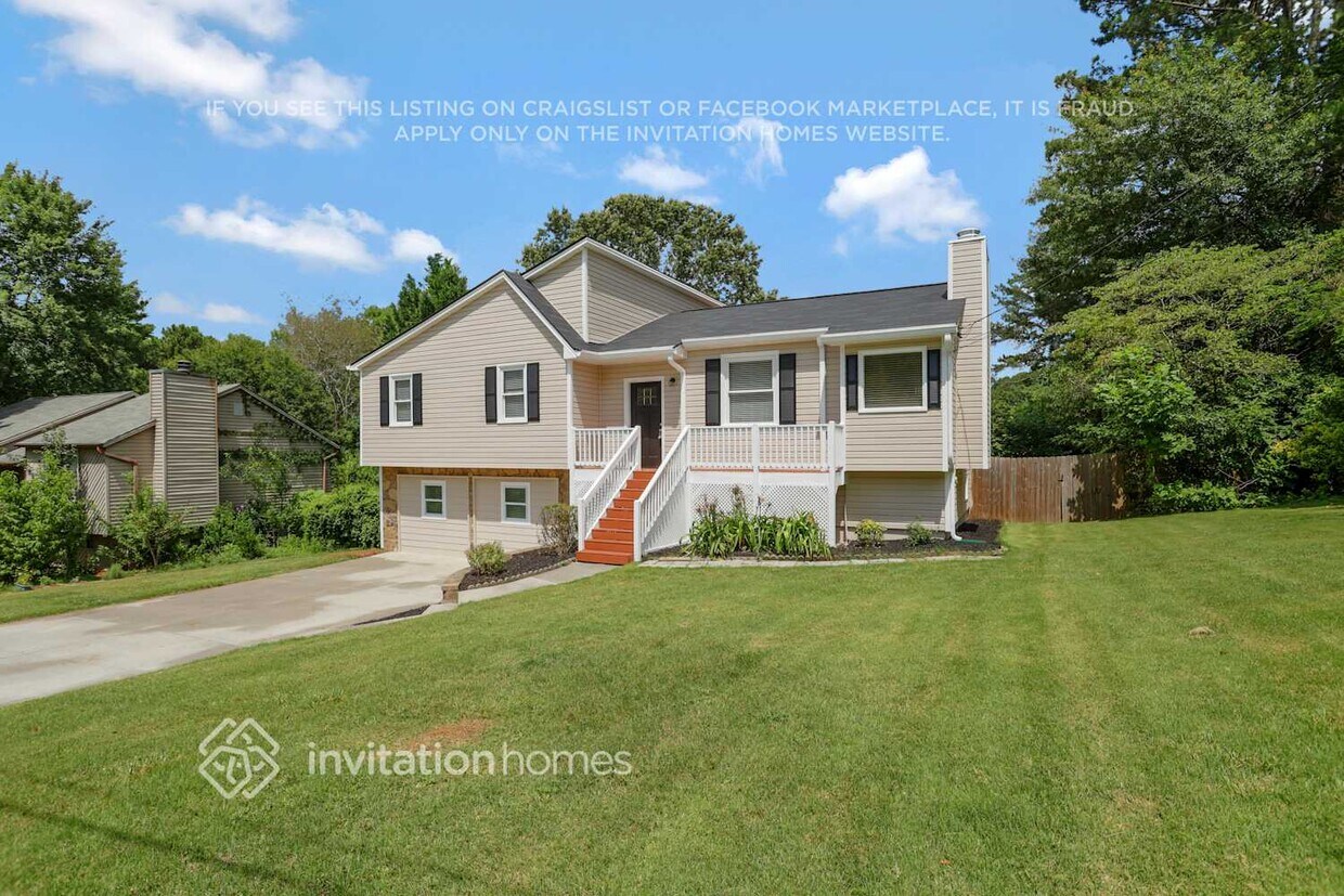 Foto principal - 4030 Leicester Dr NE