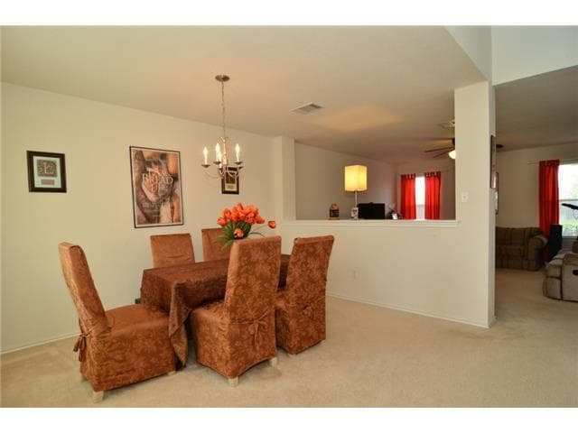 Foto del edificio - Large 2 story - Hunters Crossing - Fresh P...
