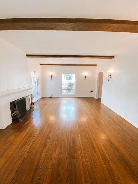 Building Photo - 1440 N Hayworth Ave