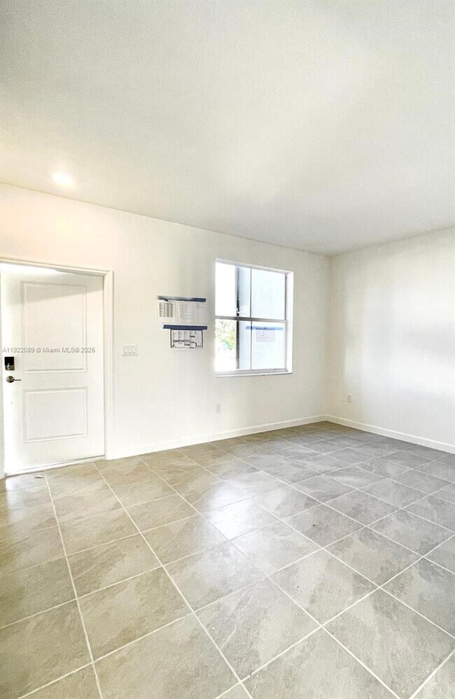 Foto del edificio - 2751 SE 26th Rd