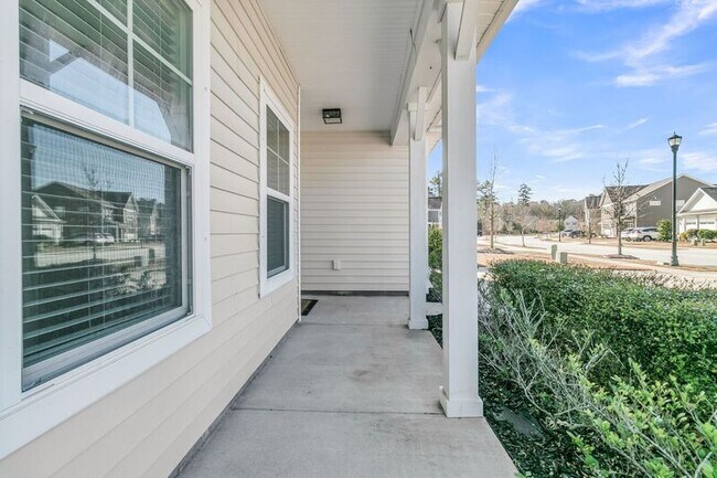 Foto del edificio - 1624 Shady Pine Rd