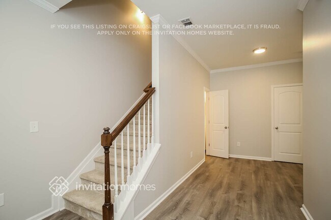 Building Photo - 267 Royal Cres Terrace
