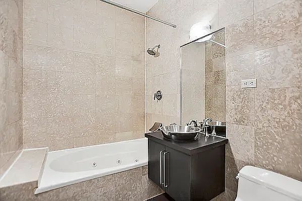 Foto del edificio - 359 15th St