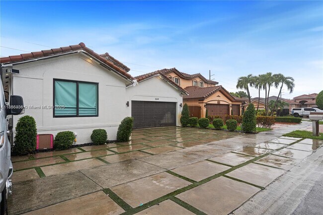 Foto del edificio - 3634 SW 156th Ct