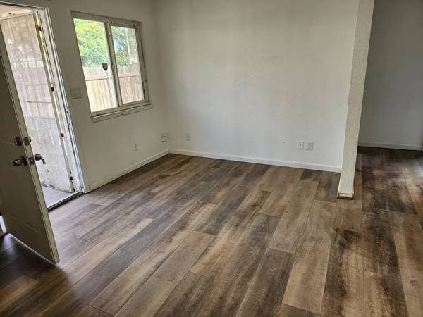 Building Photo - 116 Baker Way