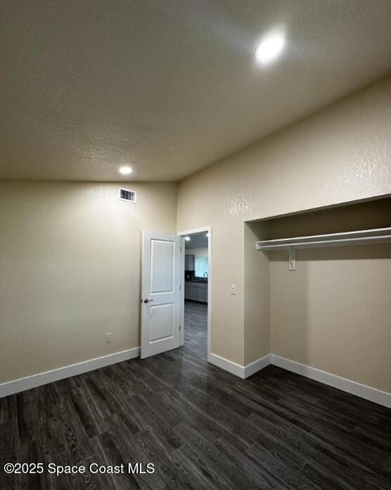 Foto del edificio - 1153 Carlton Dr
