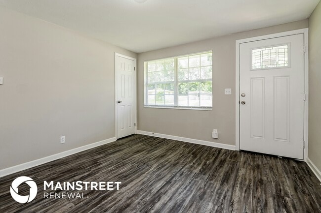 Building Photo - 6928 Sonora Dr N