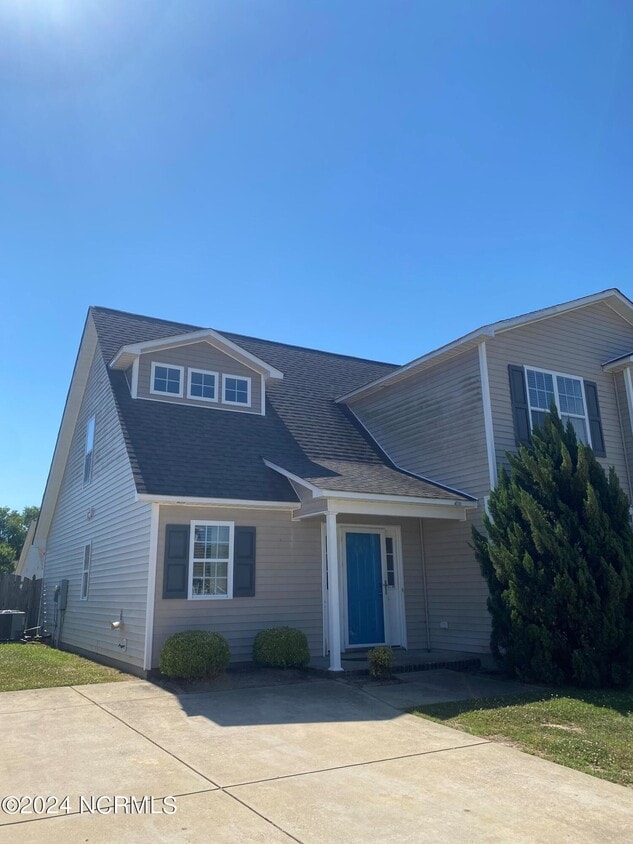 Primary Photo - 2309 Sadler Dr