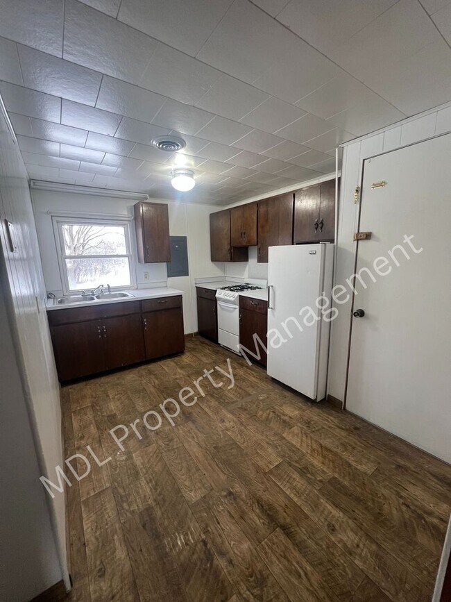 Foto del edificio - 201 Old Kawkawlin Rd