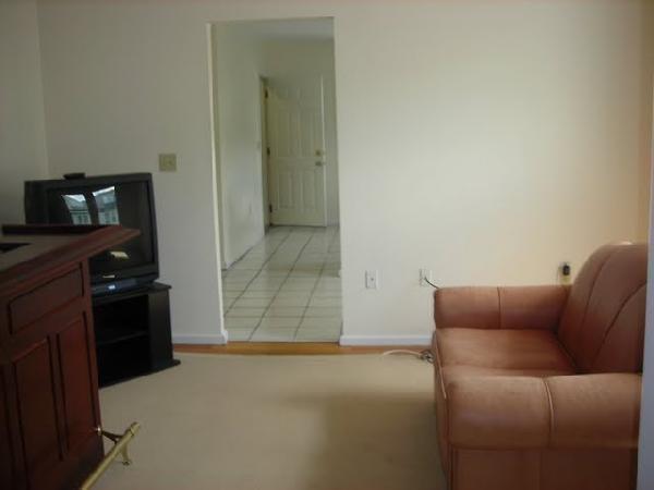 Foto del edificio - 3 bedroom in Newton MA 02467