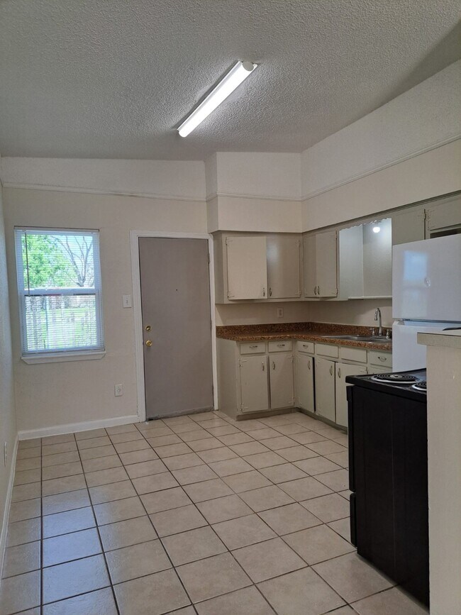Foto del edificio - 3357 Frick Rd