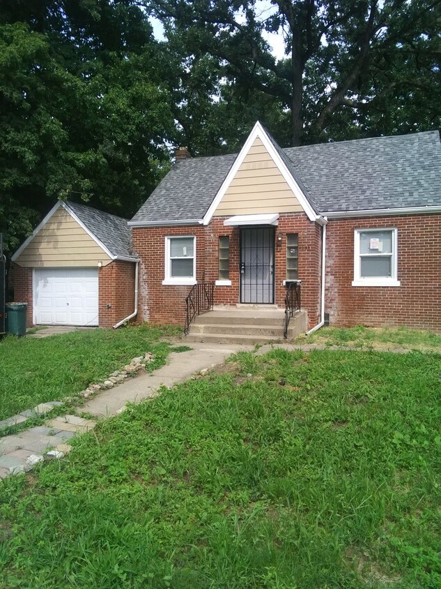 Primary Photo - Large Home with Attached Garage