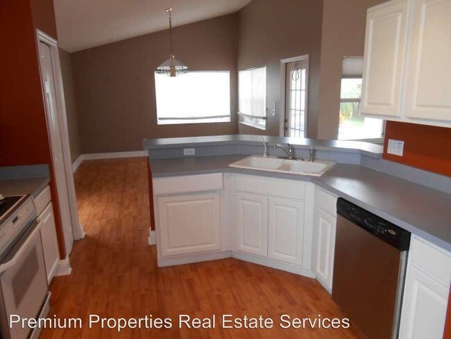 Building Photo - 3 br, 2 bath House - 12750 Maribou Cir