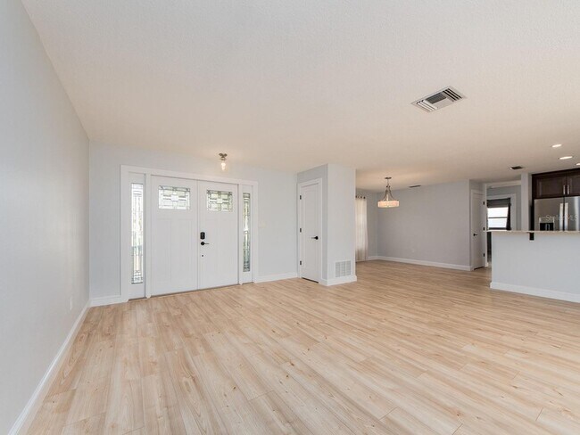 Building Photo - 110 17th St