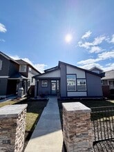 Building Photo - 20871 SE Caldera Dr