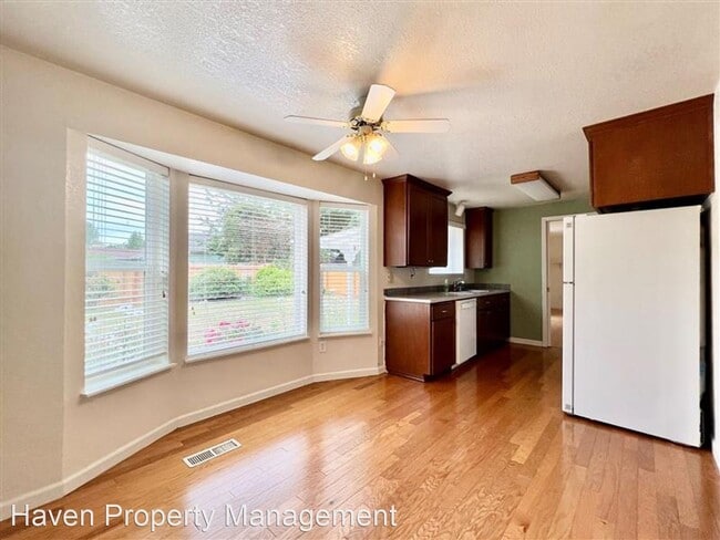Building Photo - 3 br, 2 bath House - 1525 SW 325th Pl