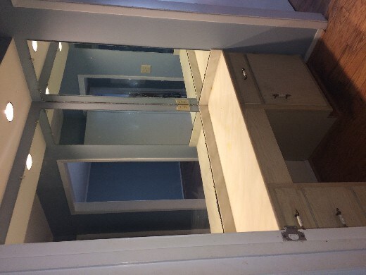 Building Photo - 1091 Seacliff Dr S