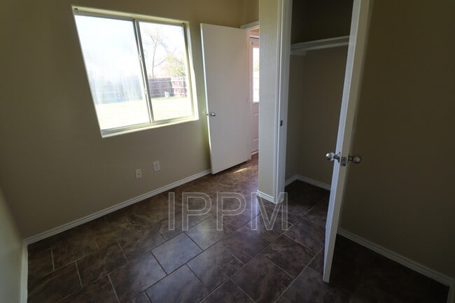 Building Photo - 17124 Mandarin Ave