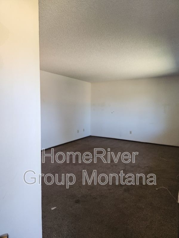 Building Photo - 2139 S 4th St W
