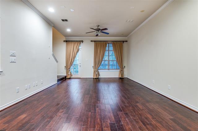 Building Photo - 15738 Quorum Dr