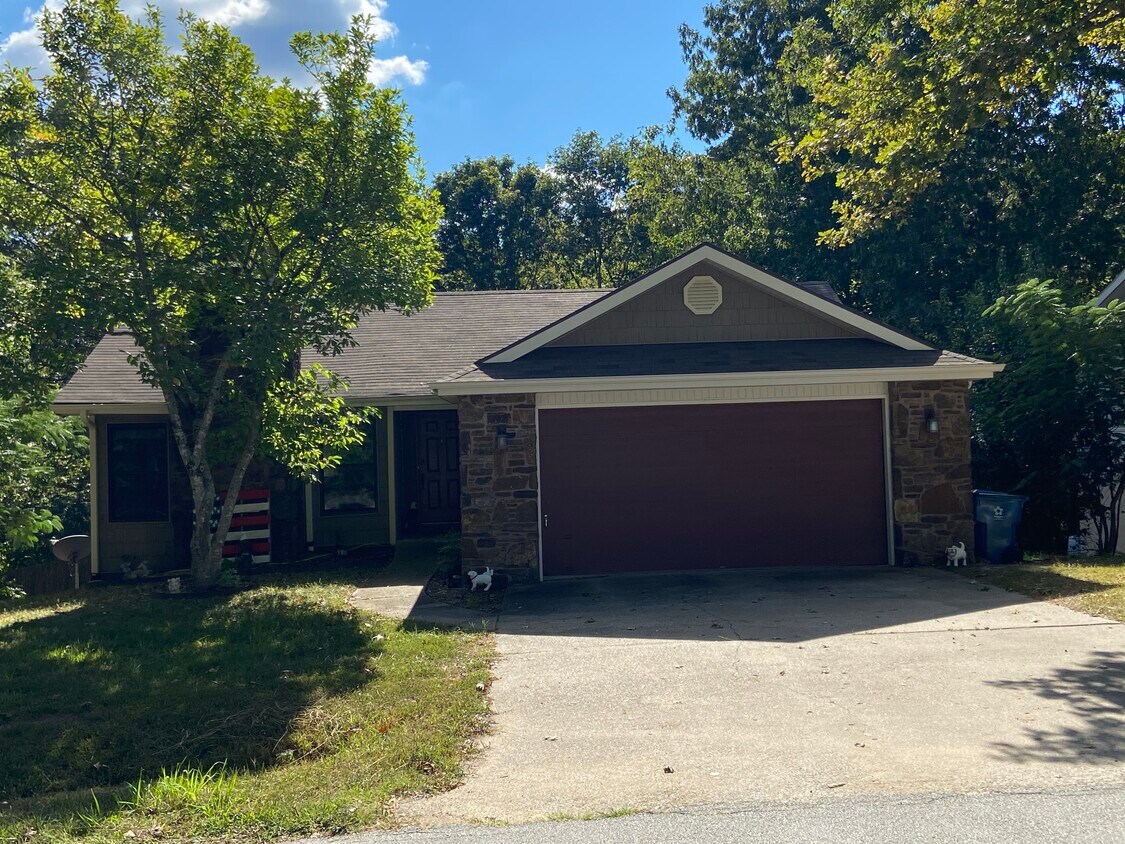 38 Lancaster Dr, Bella vista, AR 72715 House for Rent in Bella vista, AR