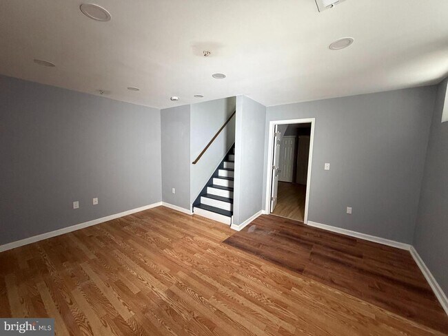 Foto del edificio - 1831 W Diamond St