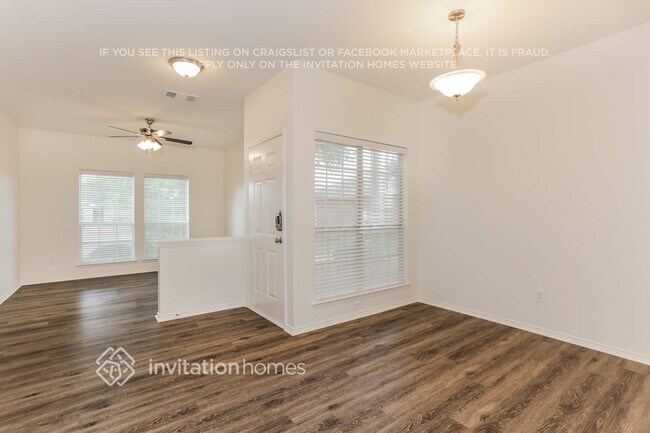 Building Photo - 312 Faith Ct