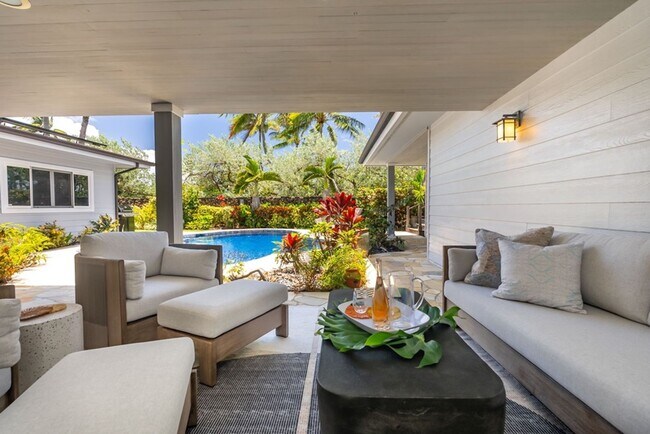 Building Photo - Kailua Beach House by Gather: Private Retr...