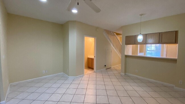Foto del edificio - 6967 Blacksmith Way