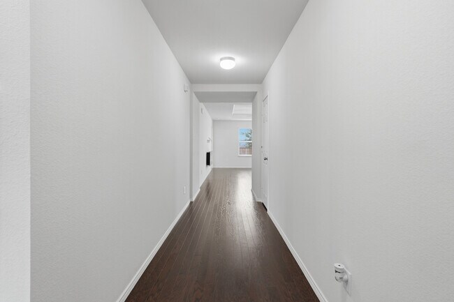 Foto del edificio - Room in House on Heaton St